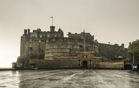 Edinburgh Arrival Tour 1 Hour City Highlights With Airport Pickup
