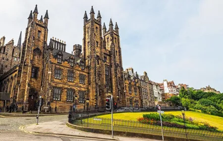 Architectural Edinburgh: Private Tour with a Local Expert