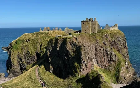 Haunted Castles of Scotland Tour of Glamis and Dunnottar