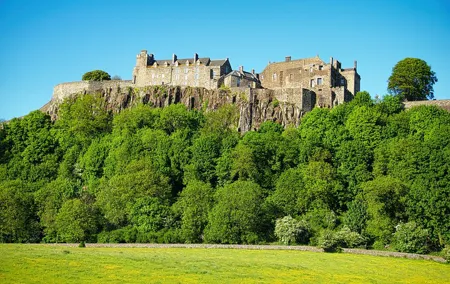 Full-Day Tour: Whisky, Loch Leven & Stirling Castle Legends