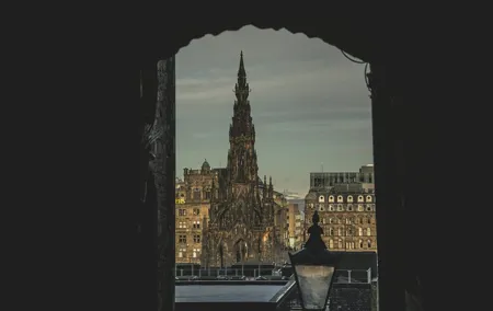 Edinburgh City Highlights 10 Hour Tour