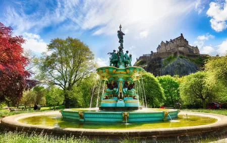 Private Full-Day Tour at Edinburgh in a Black Cab