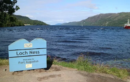 Full Day Private Tour to Loch Ness With Boat Trip Included
