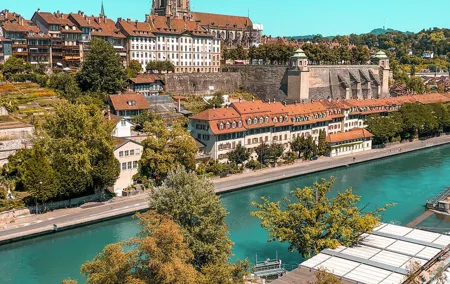 Private Tour of Bern - Sightseeing, Food & Culture with a local