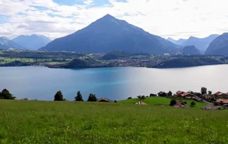 Lake View CLOY Hangbridge Sigriswil City Thun Castle Spiez Privat
