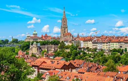Historic Bern: Exclusive Private Tour with a Local