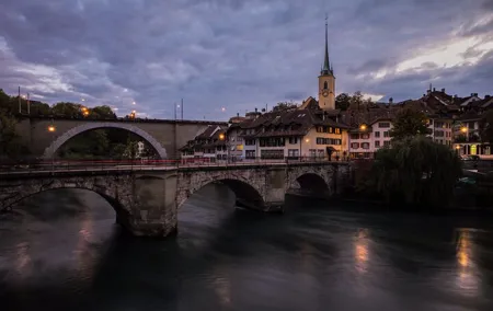 Insightful Bern Walking Tour for Couples