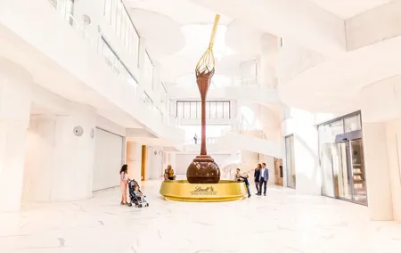 Zurich Highlights Tour With Cruise and Lindt Home of Chocolate