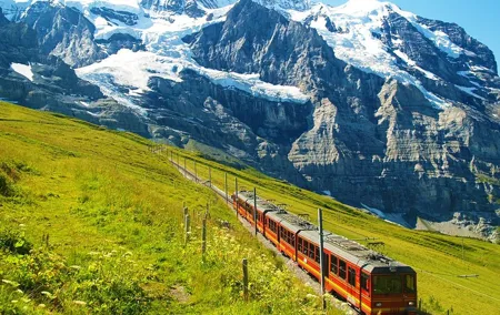 Zurich: Small group tour to Jungfrau, Grindelwald & Interlaken