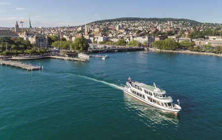 Zurich Highlights City Tour with Lake Cruise