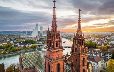 Private transfer from Zurich to Basel, with sightseeing stops