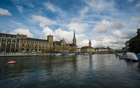 Hidden Gems of Zurich: Self-Guided Puzzle Walk