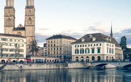 Historical Zürich: A Self-Guided Audio Tour Through the city of 1,000 Fountains