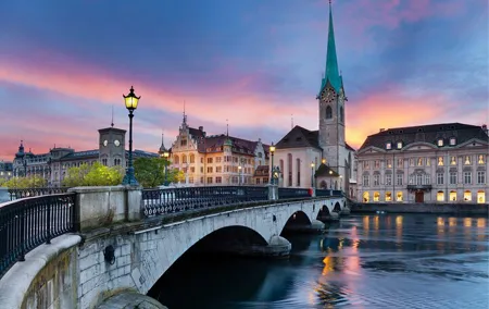 Zurich Scavenger Hunt and Highlights Self-Guided Tour