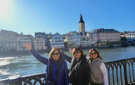 Zurich 3-in-1 City Walking Tour with Photoshoot & Flavors