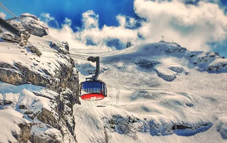 Mount Titlis Glacier World Private Day Trip from Zürich