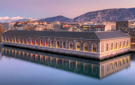 Private transfer: Zurich to Geneva, 2h Sightseeing Stop in Bern