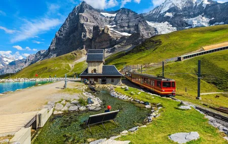 Private tour from Zurich to top of Europe Jungfraujoch & Bern