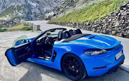 4-Day Swiss Alps Porsche Drive: Interlaken, Furka-Grimsel-Susten