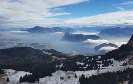 Mount Pilatus Small Group off-season Day Trip from Zürich