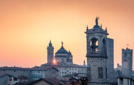 Private transfer from Zurich to Bergamo with 2h stop in Como