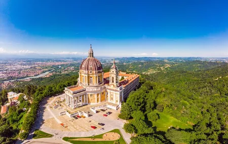 Private transfer from Zurich to Torino with 2h stop in Como