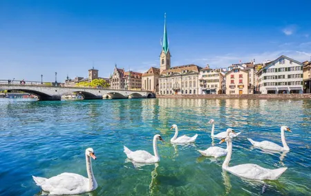 Private Tour Zürich Charms Unveiled: City Center and Lake Cruise