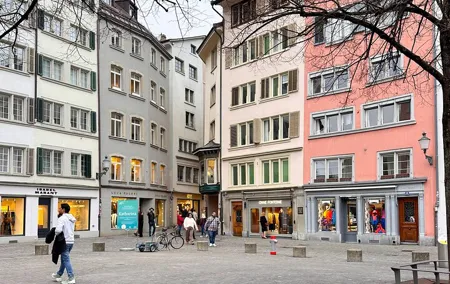 Zürich city game: lovely legends and mysterious myths