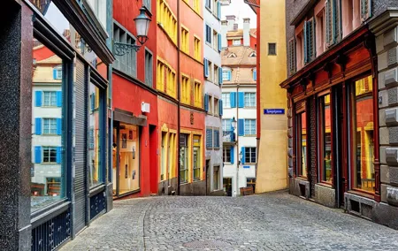 Zurich Old Town Highlights Private Walking Tour