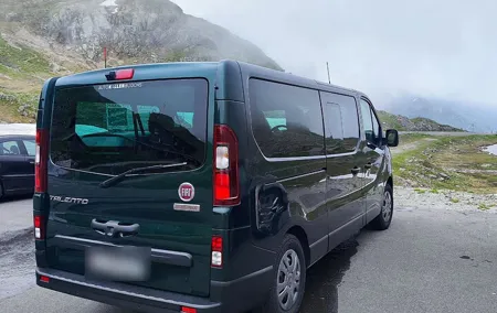 Transfer Zurich Airport to St. Moritz & nearby villages (1–8 pax)
