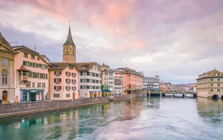 Private transfer: St. Gallen to Zurich, 2h stop in Schloss Kyburg