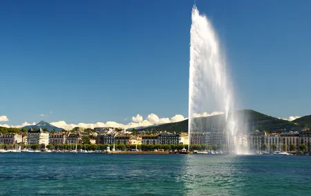 (STTG04) - Sightseeing Cruise at Geneva with Wine and Aperitif