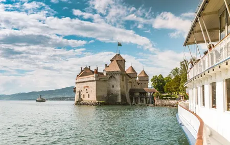 Private Tour to the Swiss Riviera from Geneva