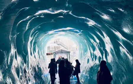 Geneva Day Trip to Mont Blanc glacier and 3860m Top