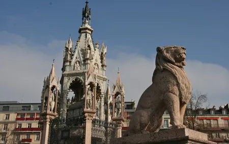 From Brunswick Monument to the Botanical Garden: A Self-Guided Audio Tour