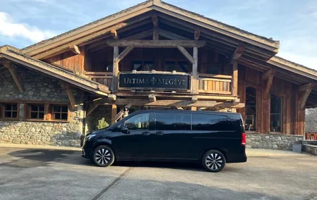 Private Airport Transfer in Geneva to Geneva Hotels