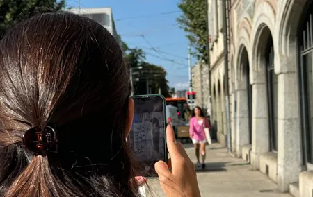 Visit Carouge With A Historical Track Game on Smartphone