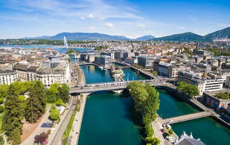 Kid-Friendly Private Tour of Geneva City Wonders for Families