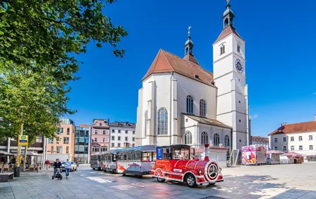 City tour through Regensburg with the little train