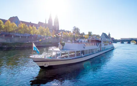 Strudel cruise on the Danube in Regensburg
