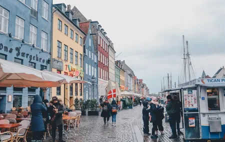 Hygge Walk in Copenhagen with a Local