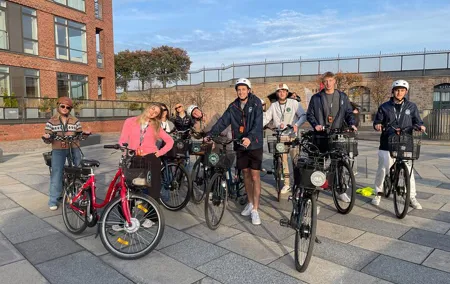 3 hour Copenhagen Combined Food and Guided E-Bike Tour