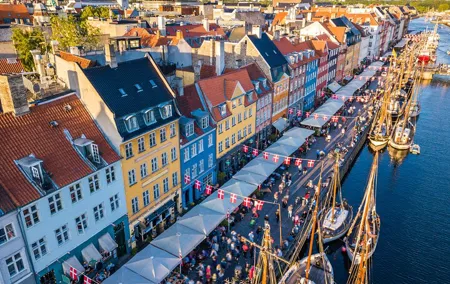 Copenhagen Old Town, Nyhavn, Canal Walking Tour & Christiana