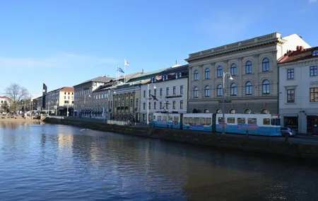 Private Transfer From Copenhagen to Gothenburg With a 2 Hour Stop