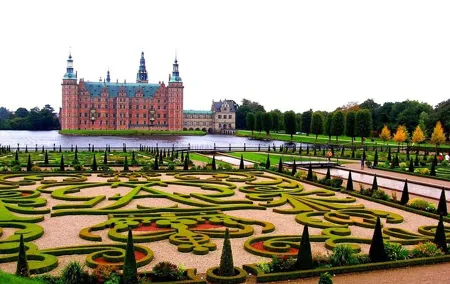 Private Shore Excursion: Highlights of Copenhagen and North Zealand