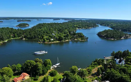 Stockholm Archipelago Cruise with Guide