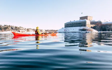 Stockholm: Winter Kayaking, Swedish Fika and hot Sauna Experience