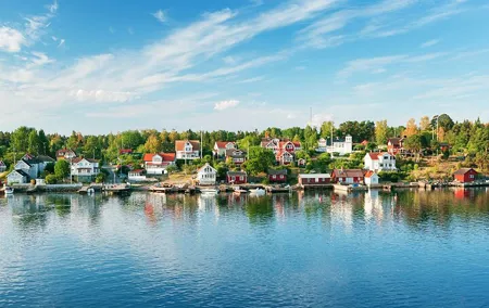 Stockholm: 2 Hour Guided Archipelago Tour