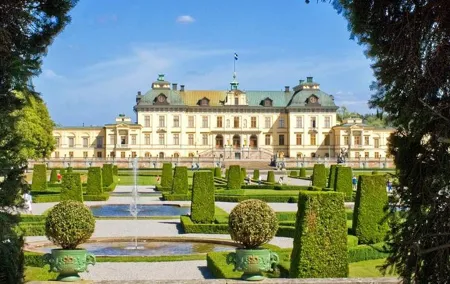 Drottningholm Palace Private Guided Tour
