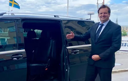 Private 4h VIP city tour by limousine car and guide in Stockholm